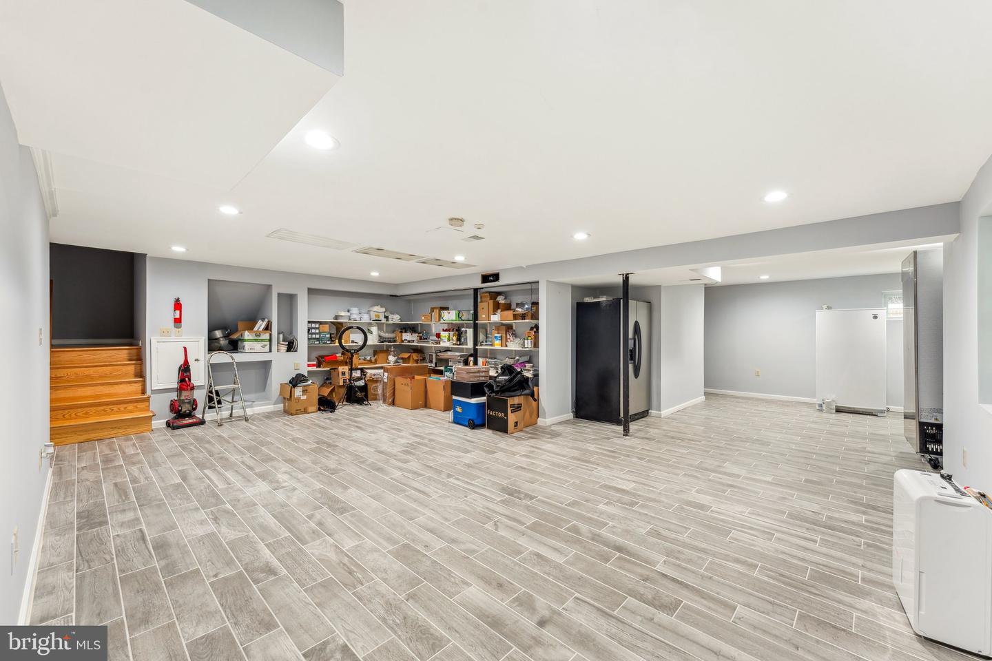 3015 OREGON KNOLLS DR NW, WASHINGTON, District Of Columbia 20015, 5 Bedrooms Bedrooms, ,3 BathroomsBathrooms,Residential,For sale,3015 OREGON KNOLLS DR NW,DCDC2197912 MLS # DCDC2197912