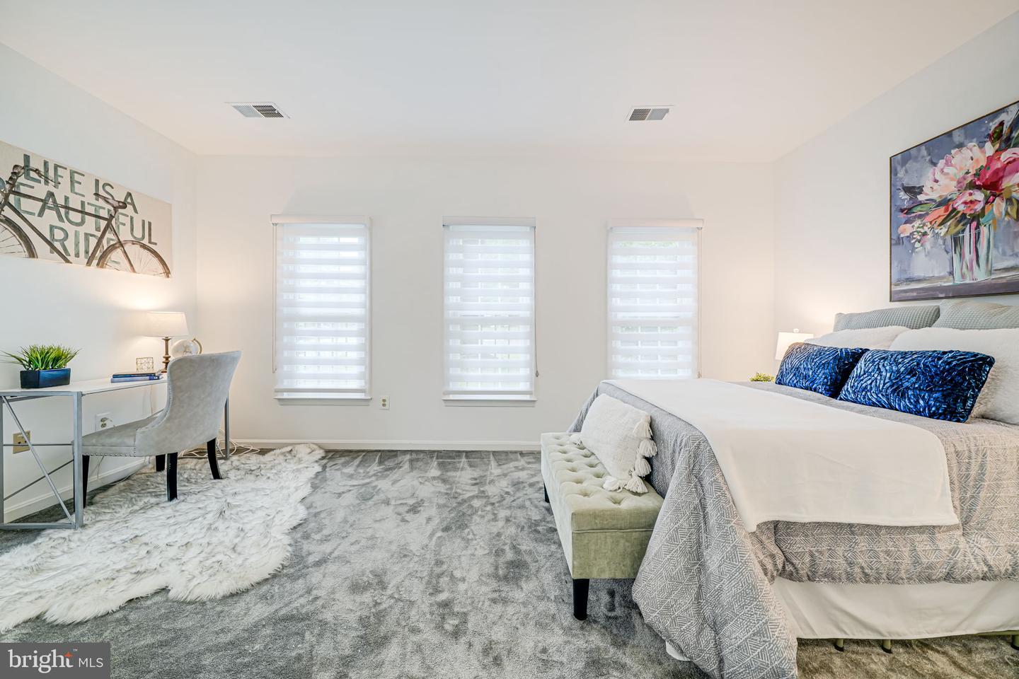 2 S MANCHESTER ST S, ARLINGTON, Virginia 22204, 3 Bedrooms Bedrooms, ,3 BathroomsBathrooms,Residential,For sale,2 S MANCHESTER ST S,VAAR2056770 MLS # VAAR2056770