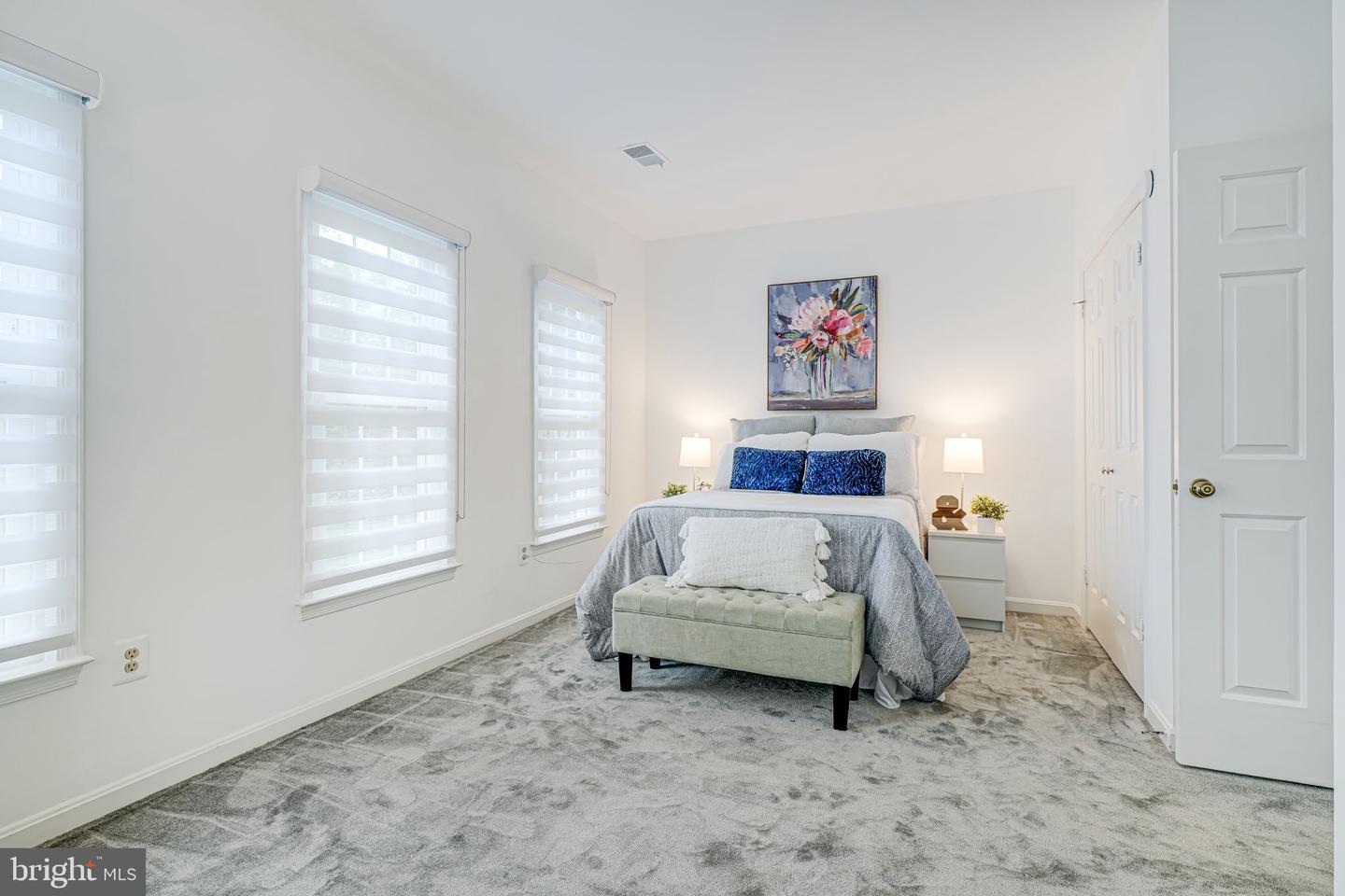 2 S MANCHESTER ST S, ARLINGTON, Virginia 22204, 3 Bedrooms Bedrooms, ,3 BathroomsBathrooms,Residential,For sale,2 S MANCHESTER ST S,VAAR2056770 MLS # VAAR2056770