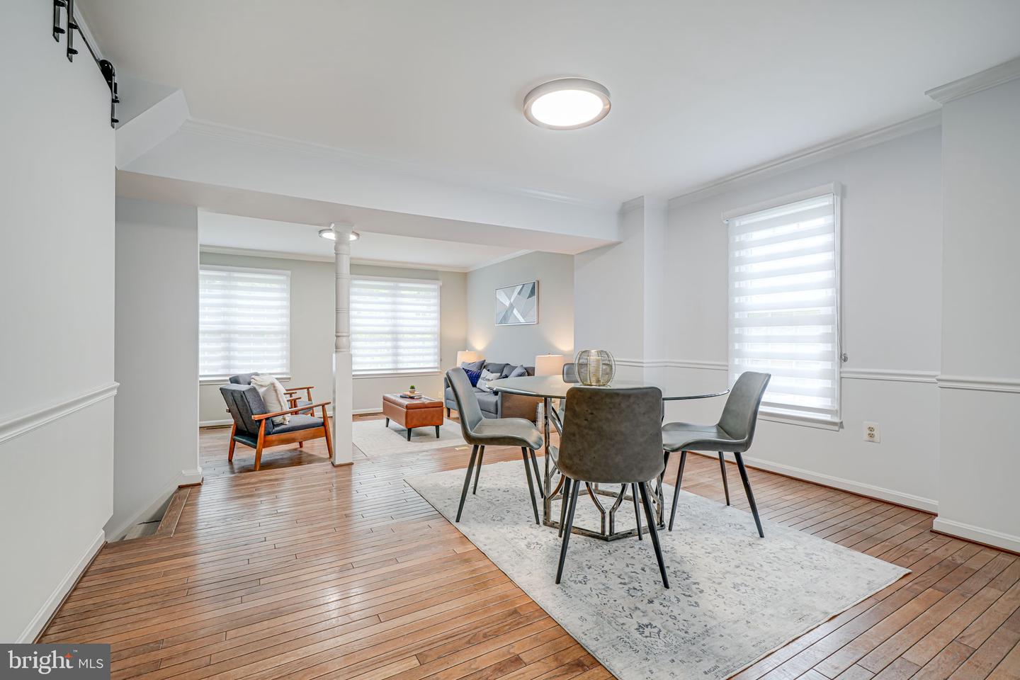2 S MANCHESTER ST S, ARLINGTON, Virginia 22204, 3 Bedrooms Bedrooms, ,3 BathroomsBathrooms,Residential,For sale,2 S MANCHESTER ST S,VAAR2056770 MLS # VAAR2056770