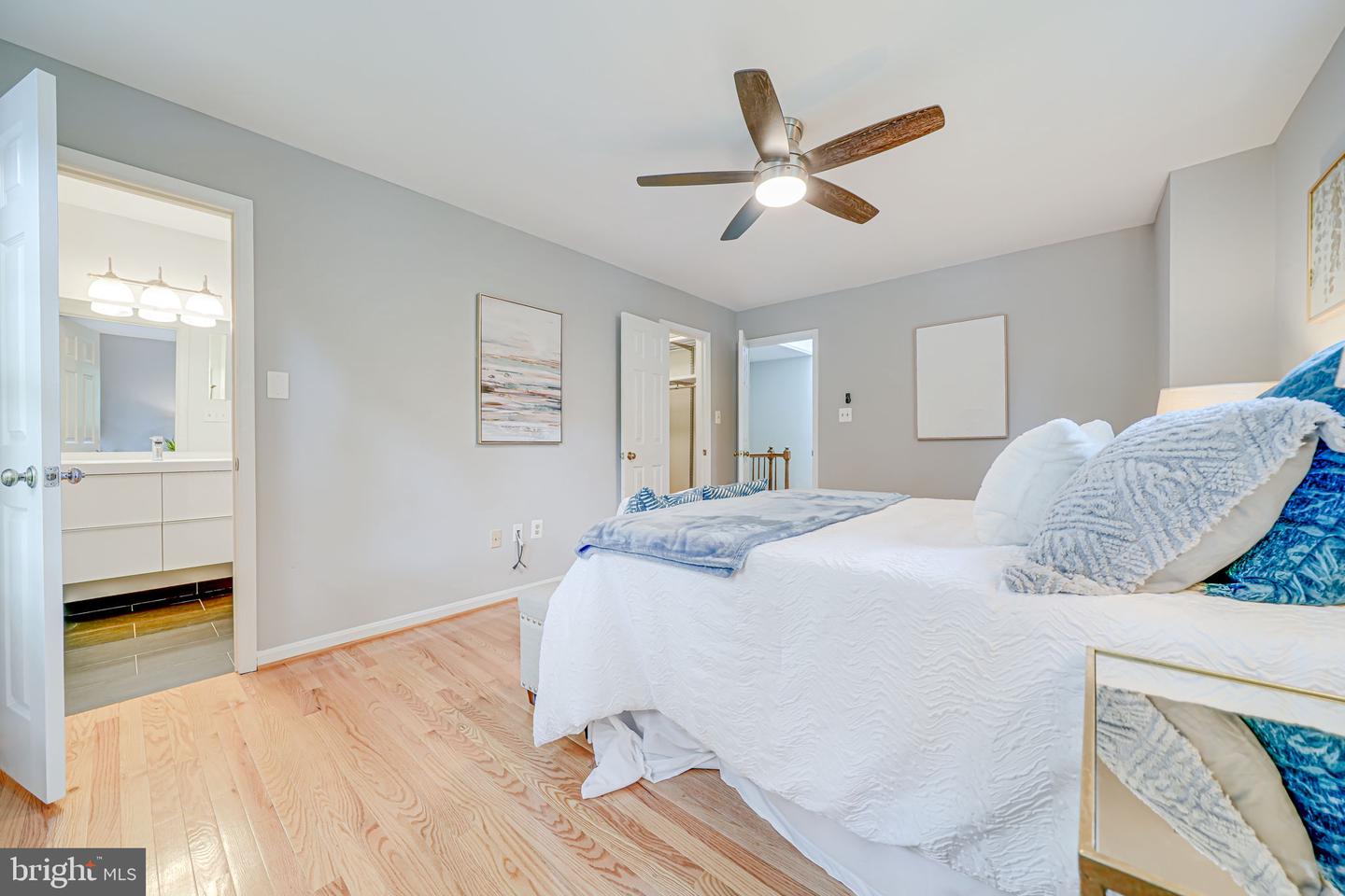 2 S MANCHESTER ST S, ARLINGTON, Virginia 22204, 3 Bedrooms Bedrooms, ,3 BathroomsBathrooms,Residential,For sale,2 S MANCHESTER ST S,VAAR2056770 MLS # VAAR2056770