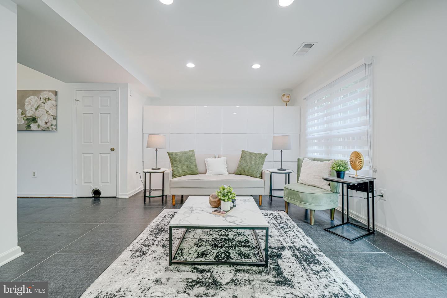 2 S MANCHESTER ST S, ARLINGTON, Virginia 22204, 3 Bedrooms Bedrooms, ,3 BathroomsBathrooms,Residential,For sale,2 S MANCHESTER ST S,VAAR2056770 MLS # VAAR2056770