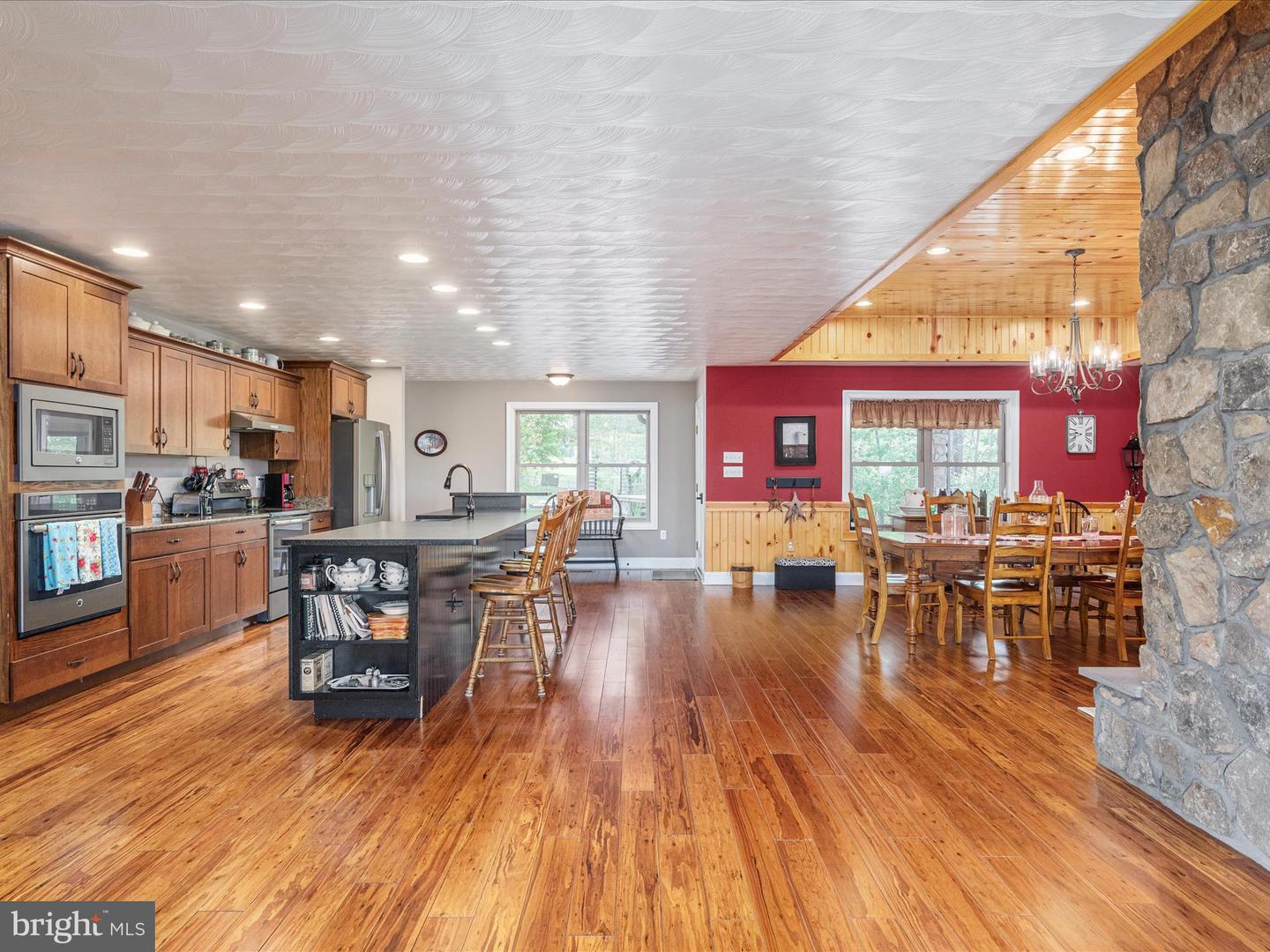 1996 BUCK MOUNTAIN RD, BENTONVILLE, Virginia 22610, 4 Bedrooms Bedrooms, ,3 BathroomsBathrooms,Residential,For sale,1996 BUCK MOUNTAIN RD,VAWR2011032 MLS # VAWR2011032