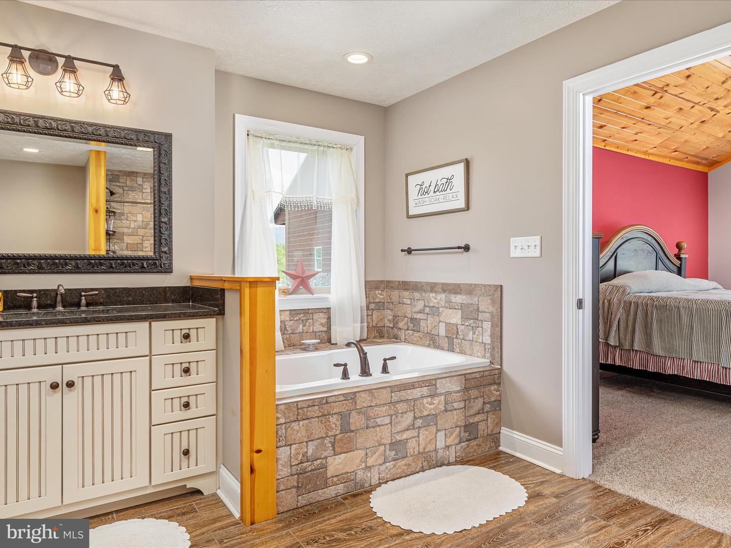 1996 BUCK MOUNTAIN RD, BENTONVILLE, Virginia 22610, 4 Bedrooms Bedrooms, ,3 BathroomsBathrooms,Residential,For sale,1996 BUCK MOUNTAIN RD,VAWR2011032 MLS # VAWR2011032