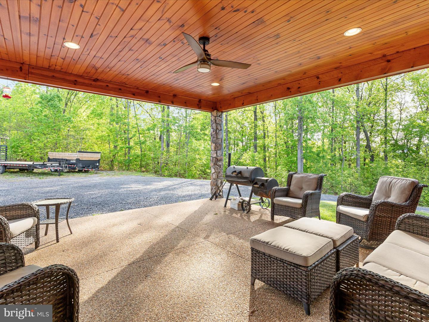 1996 BUCK MOUNTAIN RD, BENTONVILLE, Virginia 22610, 4 Bedrooms Bedrooms, ,3 BathroomsBathrooms,Residential,For sale,1996 BUCK MOUNTAIN RD,VAWR2011032 MLS # VAWR2011032