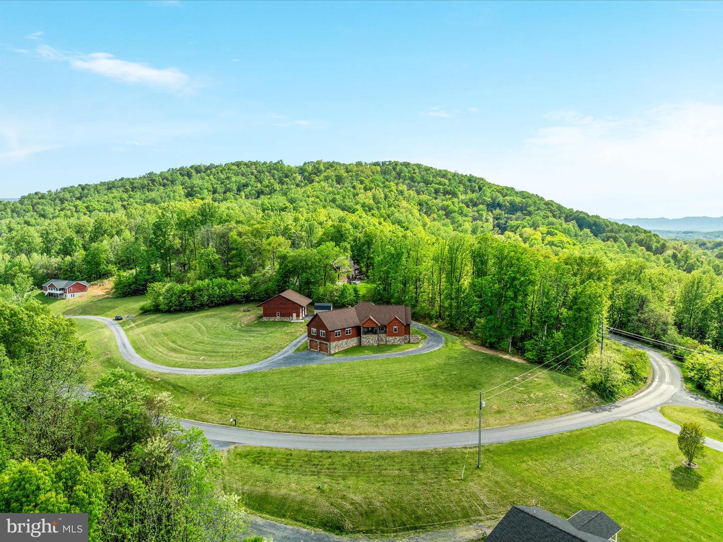 1996 BUCK MOUNTAIN RD, BENTONVILLE, Virginia 22610, 4 Bedrooms Bedrooms, ,3 BathroomsBathrooms,Residential,For sale,1996 BUCK MOUNTAIN RD,VAWR2011032 MLS # VAWR2011032