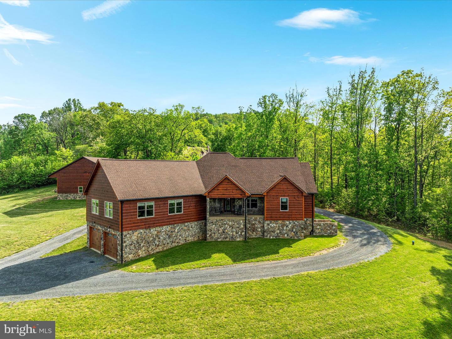 1996 BUCK MOUNTAIN RD, BENTONVILLE, Virginia 22610, 4 Bedrooms Bedrooms, ,3 BathroomsBathrooms,Residential,For sale,1996 BUCK MOUNTAIN RD,VAWR2011032 MLS # VAWR2011032