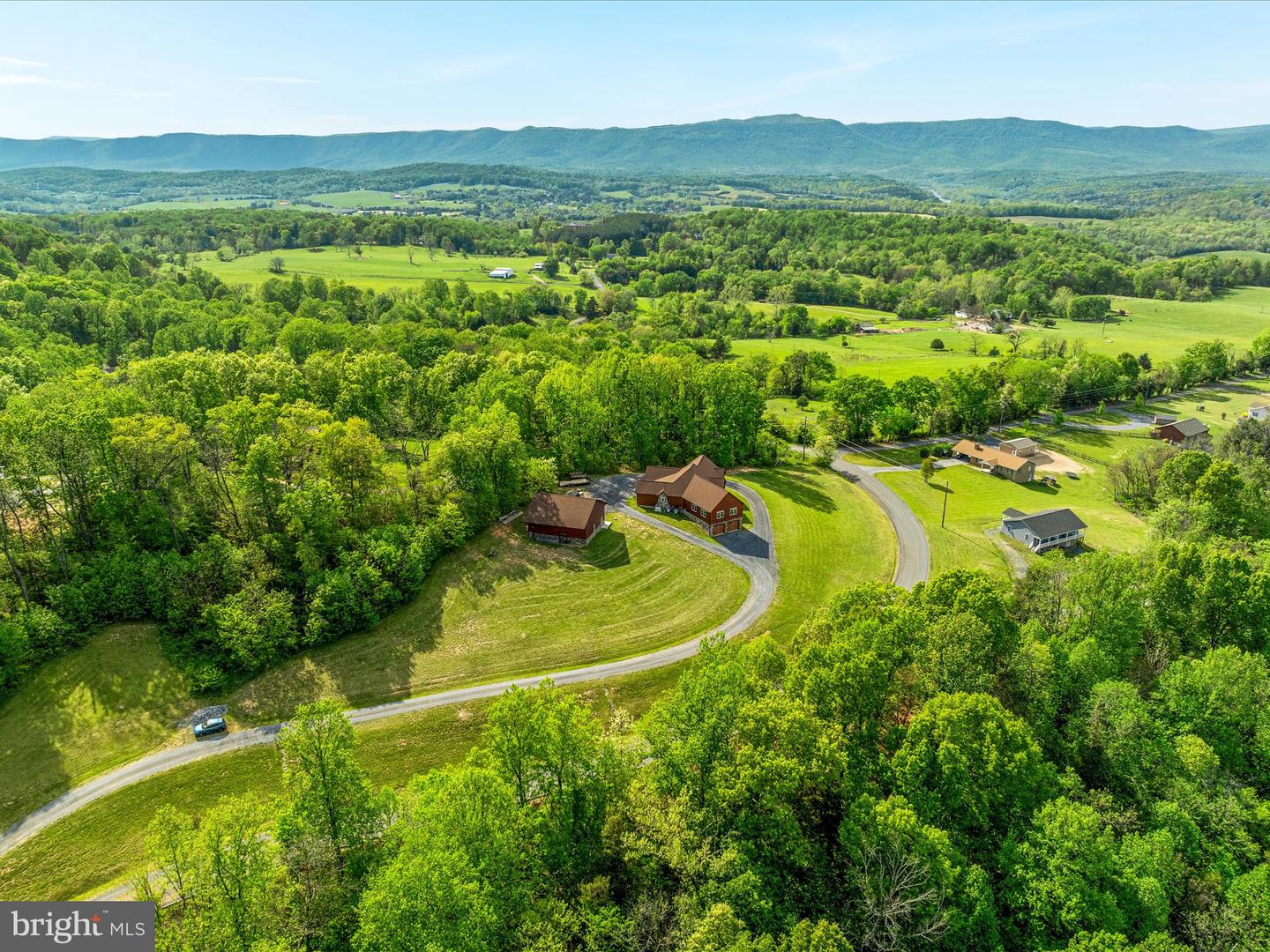 1996 BUCK MOUNTAIN RD, BENTONVILLE, Virginia 22610, 4 Bedrooms Bedrooms, ,3 BathroomsBathrooms,Residential,For sale,1996 BUCK MOUNTAIN RD,VAWR2011032 MLS # VAWR2011032
