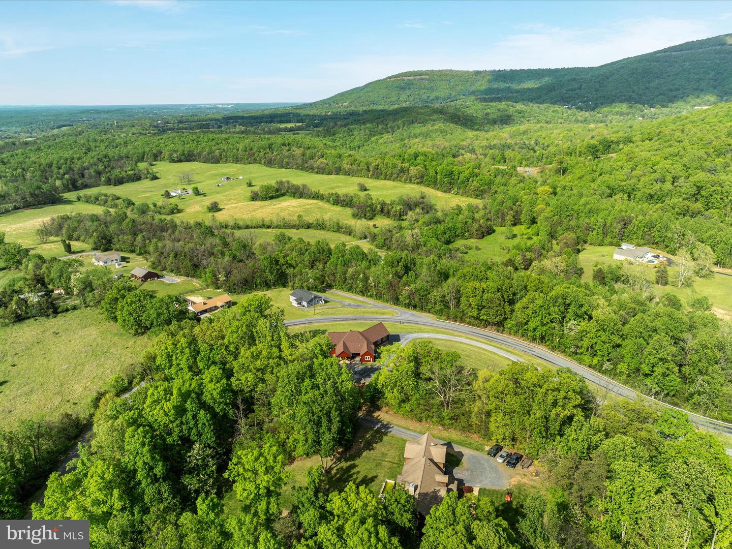 1996 BUCK MOUNTAIN RD, BENTONVILLE, Virginia 22610, 4 Bedrooms Bedrooms, ,3 BathroomsBathrooms,Residential,For sale,1996 BUCK MOUNTAIN RD,VAWR2011032 MLS # VAWR2011032