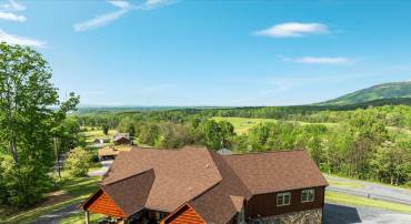 1996 BUCK MOUNTAIN RD, BENTONVILLE, Virginia 22610, 4 Bedrooms Bedrooms, ,3 BathroomsBathrooms,Residential,For sale,1996 BUCK MOUNTAIN RD,VAWR2011032 MLS # VAWR2011032