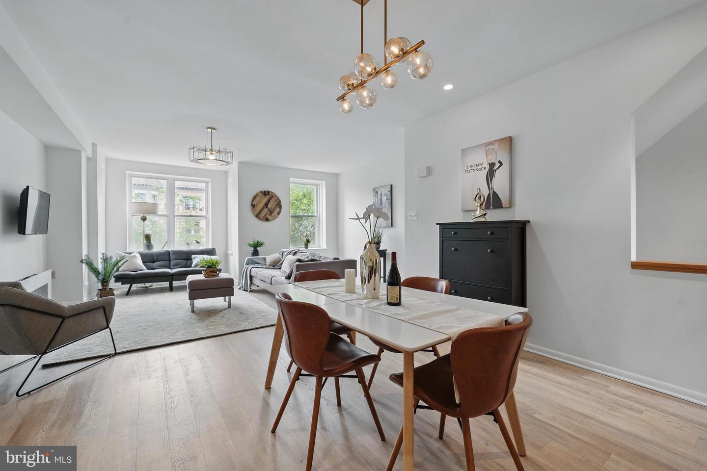1307 FAIRMONT ST NW #B, WASHINGTON, District Of Columbia 20009, 3 Bedrooms Bedrooms, ,2 BathroomsBathrooms,Residential,For sale,1307 FAIRMONT ST NW #B,DCDC2198062 MLS # DCDC2198062