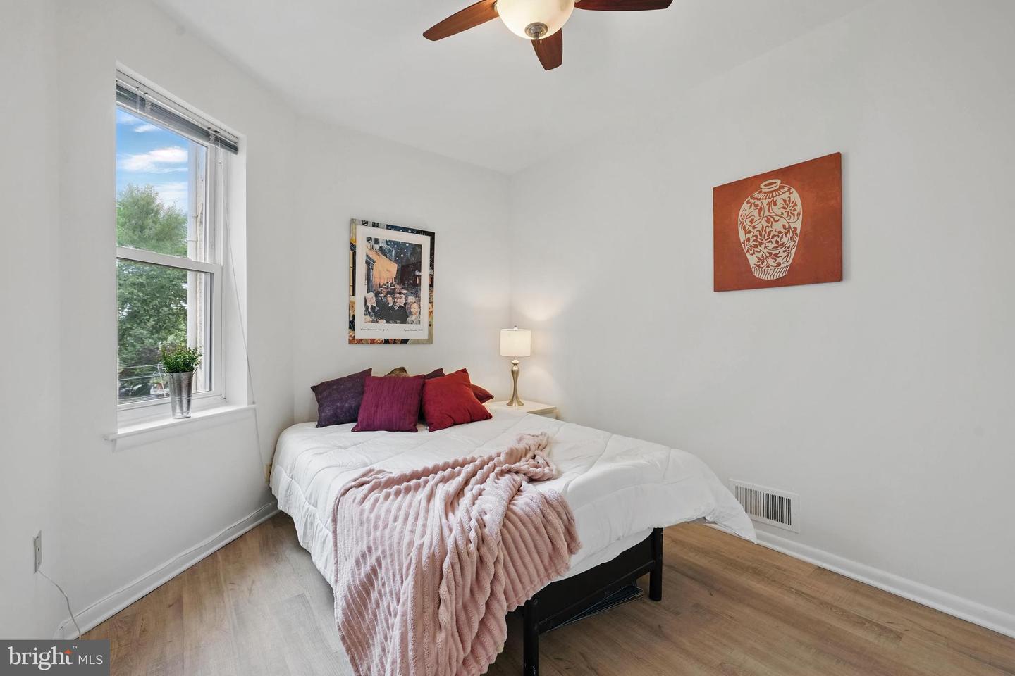 1307 FAIRMONT ST NW #B, WASHINGTON, District Of Columbia 20009, 3 Bedrooms Bedrooms, ,2 BathroomsBathrooms,Residential,For sale,1307 FAIRMONT ST NW #B,DCDC2198062 MLS # DCDC2198062