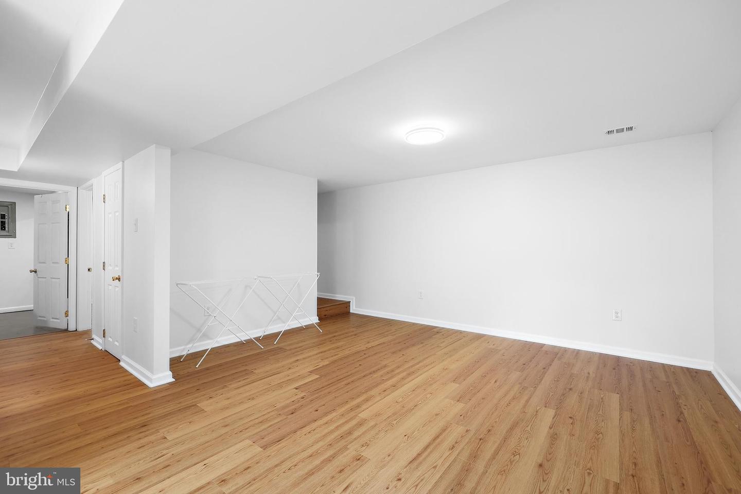 5366 SENECA CT, WOODBRIDGE, Virginia 22193, 3 Bedrooms Bedrooms, ,2 BathroomsBathrooms,Residential,For sale,5366 SENECA CT,VAPW2093416 MLS # VAPW2093416
