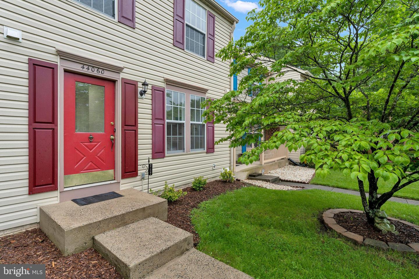 44060 FERNCLIFF TER, ASHBURN, Virginia 20147, 2 Bedrooms Bedrooms, ,3 BathroomsBathrooms,Residential,For sale,44060 FERNCLIFF TER,VALO2095158 MLS # VALO2095158