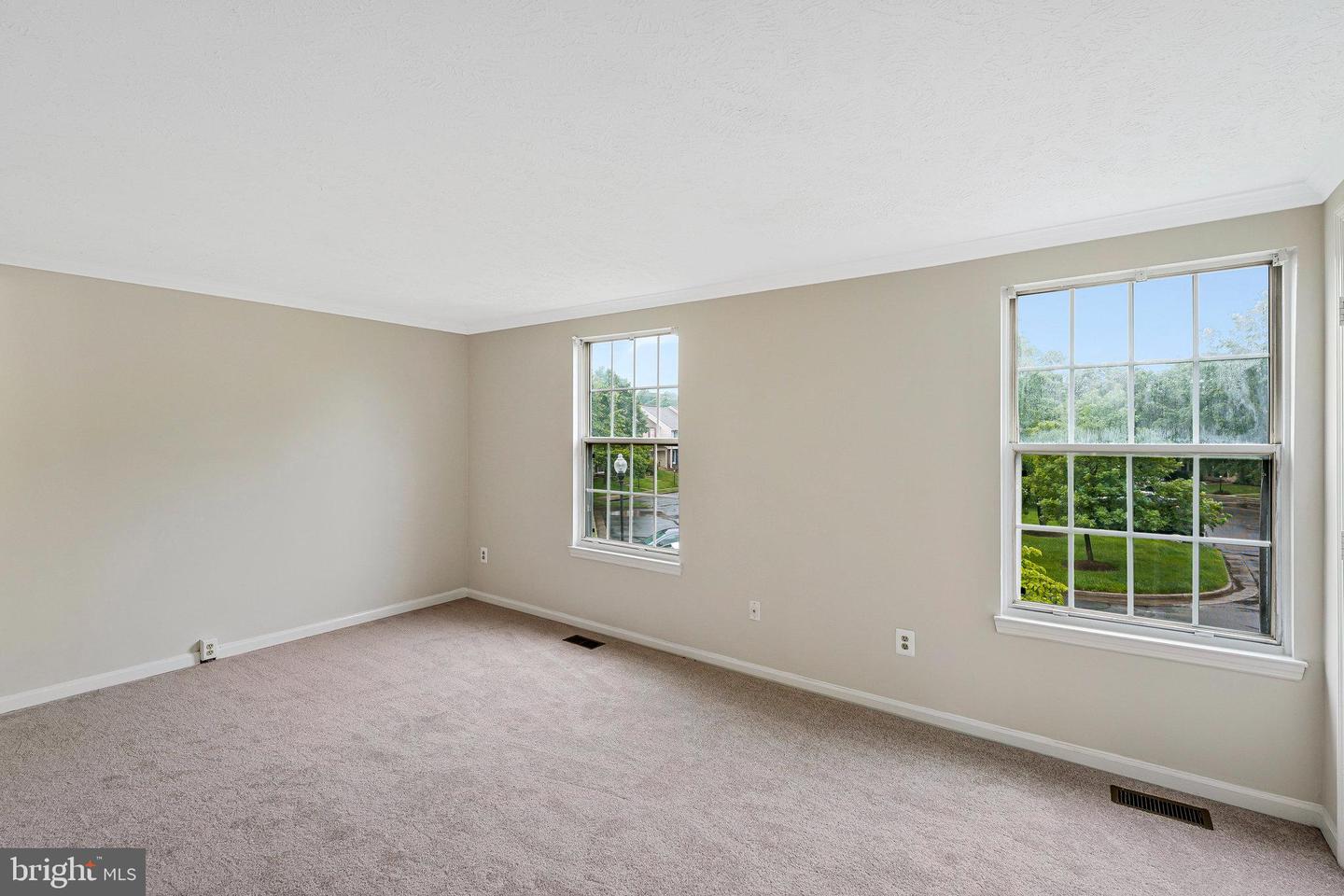 44060 FERNCLIFF TER, ASHBURN, Virginia 20147, 2 Bedrooms Bedrooms, ,3 BathroomsBathrooms,Residential,For sale,44060 FERNCLIFF TER,VALO2095158 MLS # VALO2095158