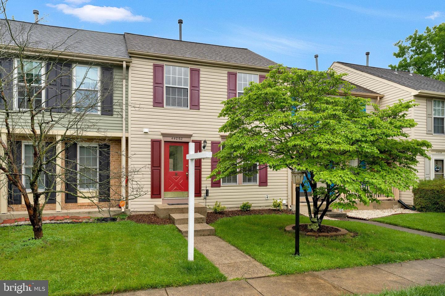 44060 FERNCLIFF TER, ASHBURN, Virginia 20147, 2 Bedrooms Bedrooms, ,3 BathroomsBathrooms,Residential,For sale,44060 FERNCLIFF TER,VALO2095158 MLS # VALO2095158
