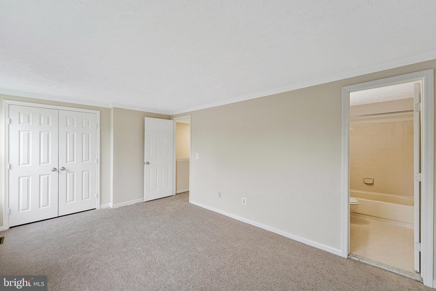 44060 FERNCLIFF TER, ASHBURN, Virginia 20147, 2 Bedrooms Bedrooms, ,3 BathroomsBathrooms,Residential,For sale,44060 FERNCLIFF TER,VALO2095158 MLS # VALO2095158
