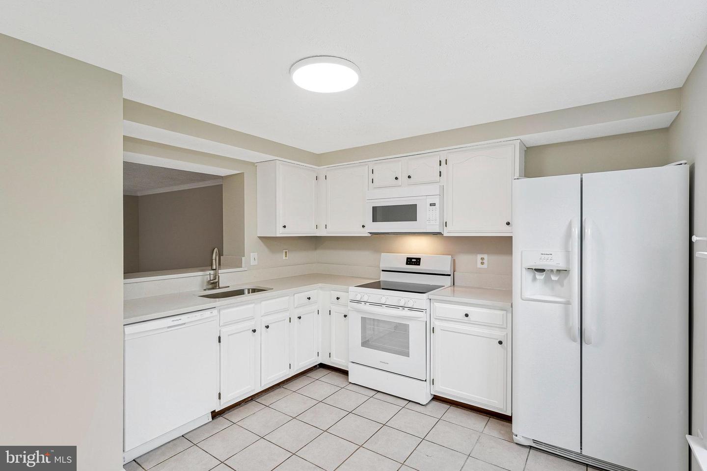 44060 FERNCLIFF TER, ASHBURN, Virginia 20147, 2 Bedrooms Bedrooms, ,3 BathroomsBathrooms,Residential,For sale,44060 FERNCLIFF TER,VALO2095158 MLS # VALO2095158