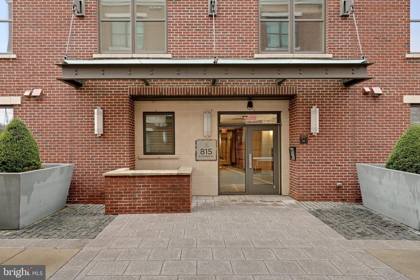 815 N PATRICK ST #106, ALEXANDRIA, Virginia 22314, 2 Bedrooms Bedrooms, ,1 BathroomBathrooms,Residential,For sale,815 N PATRICK ST #106,VAAX2044776 MLS # VAAX2044776
