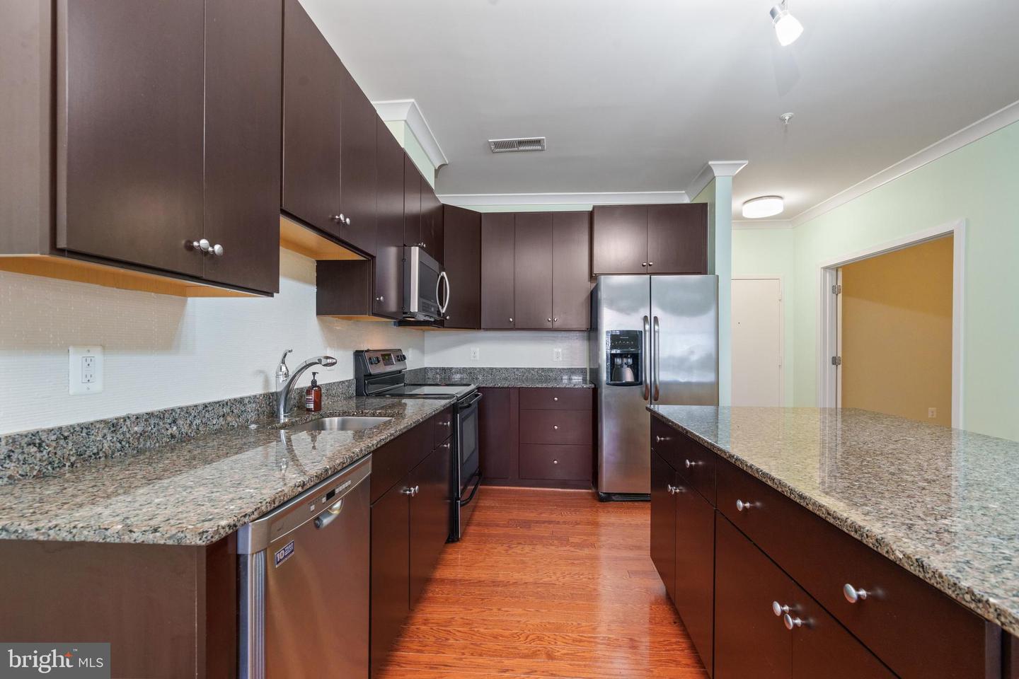815 N PATRICK ST #106, ALEXANDRIA, Virginia 22314, 2 Bedrooms Bedrooms, ,1 BathroomBathrooms,Residential,For sale,815 N PATRICK ST #106,VAAX2044776 MLS # VAAX2044776