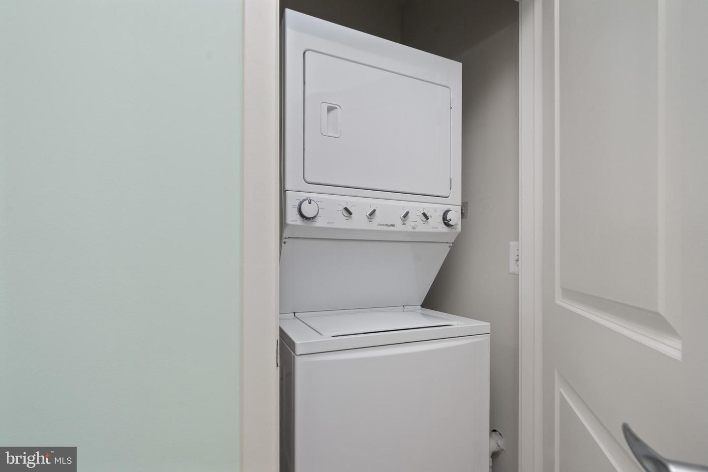 815 N PATRICK ST #106, ALEXANDRIA, Virginia 22314, 2 Bedrooms Bedrooms, ,1 BathroomBathrooms,Residential,For sale,815 N PATRICK ST #106,VAAX2044776 MLS # VAAX2044776