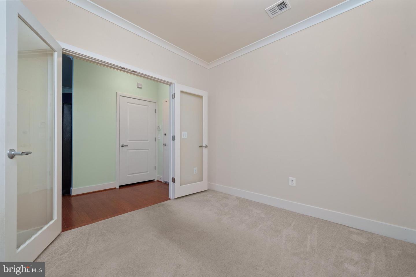 815 N PATRICK ST #106, ALEXANDRIA, Virginia 22314, 2 Bedrooms Bedrooms, ,1 BathroomBathrooms,Residential,For sale,815 N PATRICK ST #106,VAAX2044776 MLS # VAAX2044776