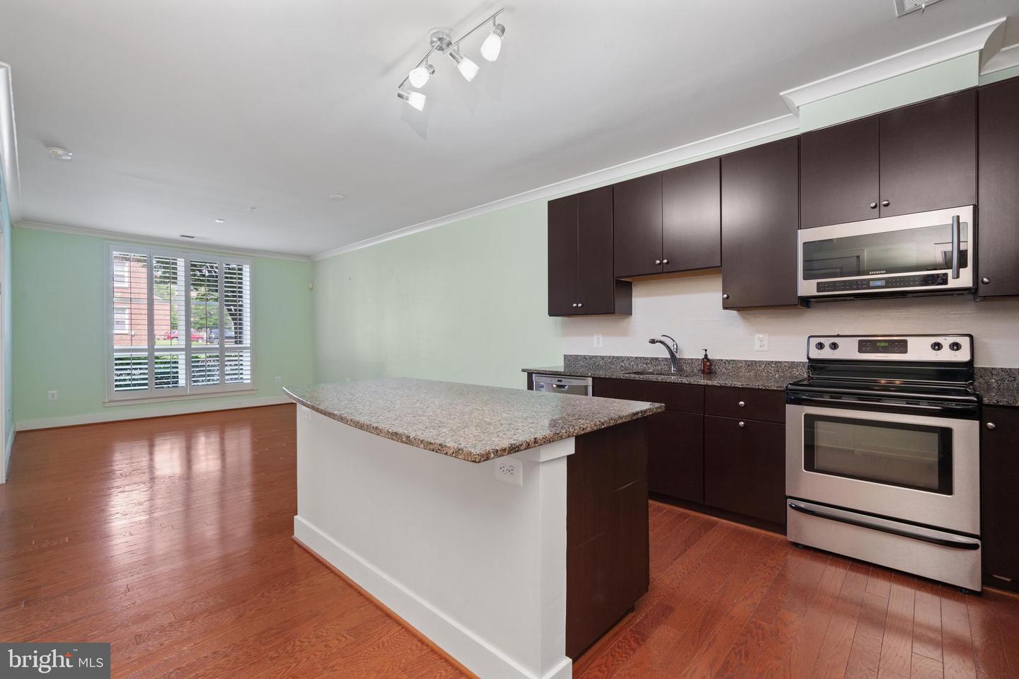 815 N PATRICK ST #106, ALEXANDRIA, Virginia 22314, 2 Bedrooms Bedrooms, ,1 BathroomBathrooms,Residential,For sale,815 N PATRICK ST #106,VAAX2044776 MLS # VAAX2044776