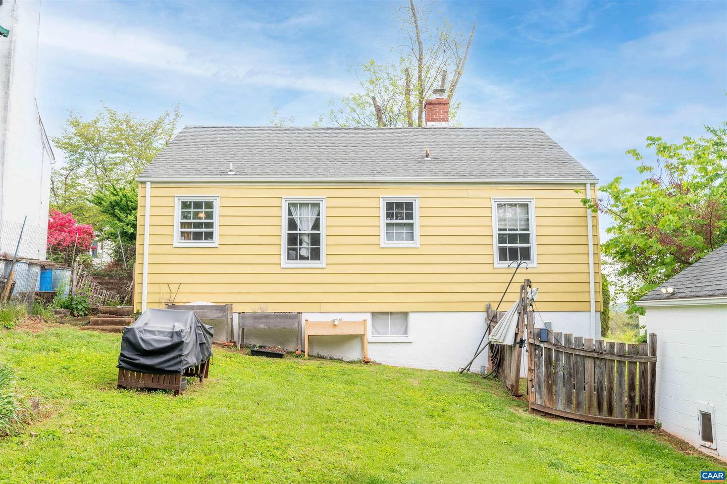 1210 MERIWETHER ST, CHARLOTTESVILLE, Virginia 22902, 2 Bedrooms Bedrooms, ,1 BathroomBathrooms,Residential,For sale,1210 MERIWETHER ST,663913 MLS # 663913