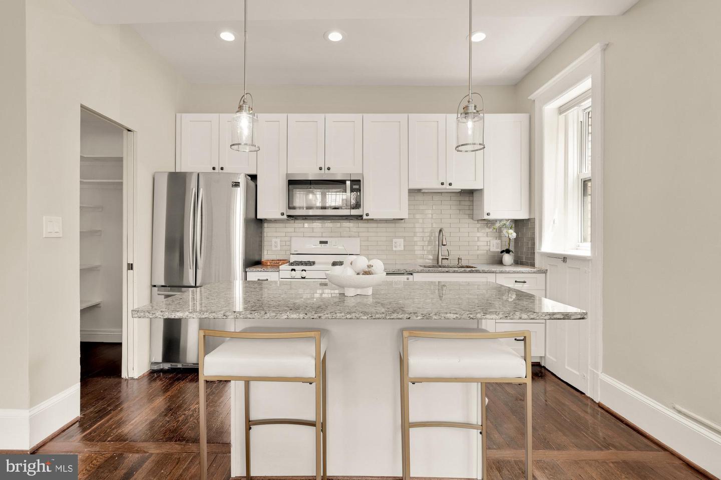 1514 17TH ST NW #115, WASHINGTON, District Of Columbia 20036, 1 Bedroom Bedrooms, ,1 BathroomBathrooms,Residential,For sale,1514 17TH ST NW #115,DCDC2198428 MLS # DCDC2198428