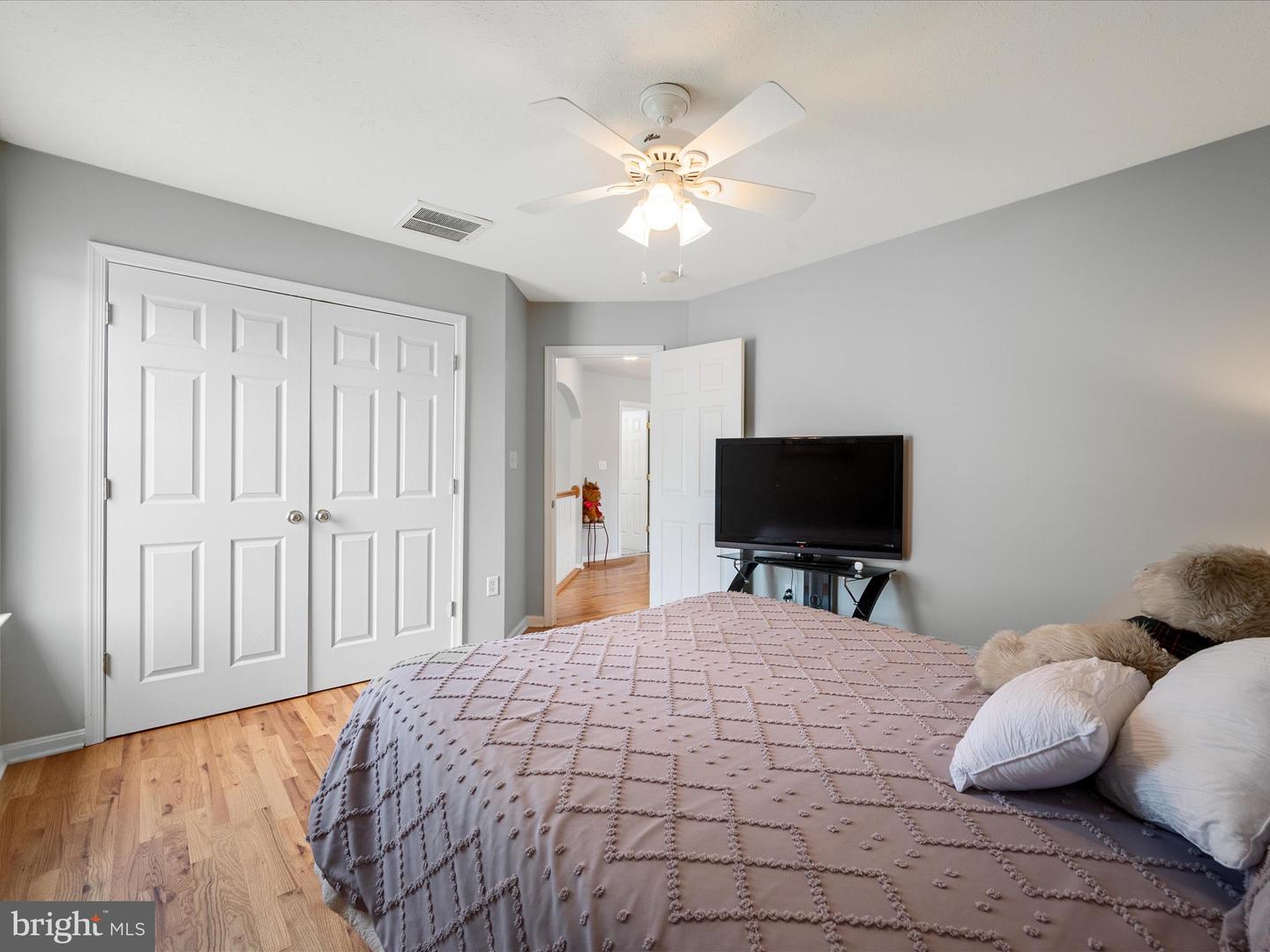 114 NEW MARKET DR, STEPHENS CITY, Virginia 22655, 4 Bedrooms Bedrooms, ,3 BathroomsBathrooms,Residential,For sale,114 NEW MARKET DR,VAFV2033816 MLS # VAFV2033816