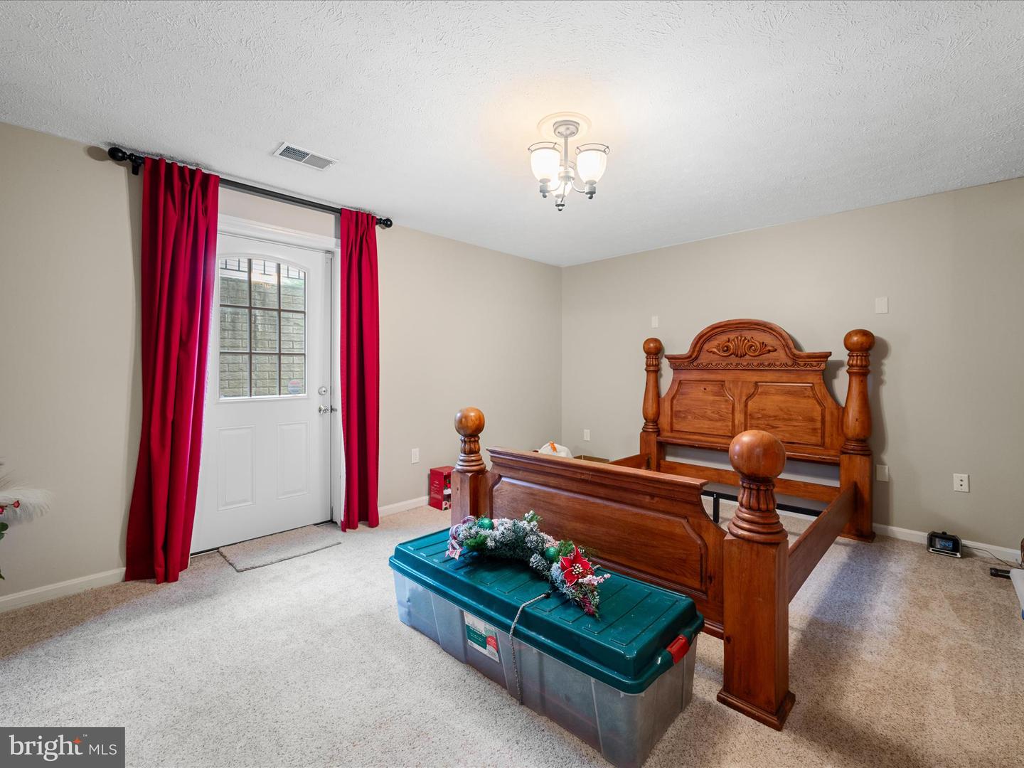 114 NEW MARKET DR, STEPHENS CITY, Virginia 22655, 4 Bedrooms Bedrooms, ,3 BathroomsBathrooms,Residential,For sale,114 NEW MARKET DR,VAFV2033816 MLS # VAFV2033816