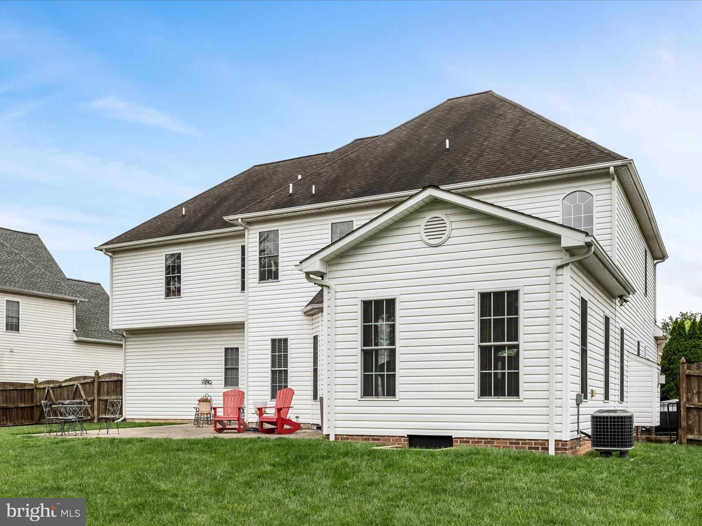 114 NEW MARKET DR, STEPHENS CITY, Virginia 22655, 4 Bedrooms Bedrooms, ,3 BathroomsBathrooms,Residential,For sale,114 NEW MARKET DR,VAFV2033816 MLS # VAFV2033816