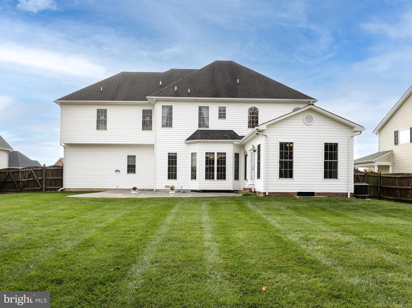 114 NEW MARKET DR, STEPHENS CITY, Virginia 22655, 4 Bedrooms Bedrooms, ,3 BathroomsBathrooms,Residential,For sale,114 NEW MARKET DR,VAFV2033816 MLS # VAFV2033816