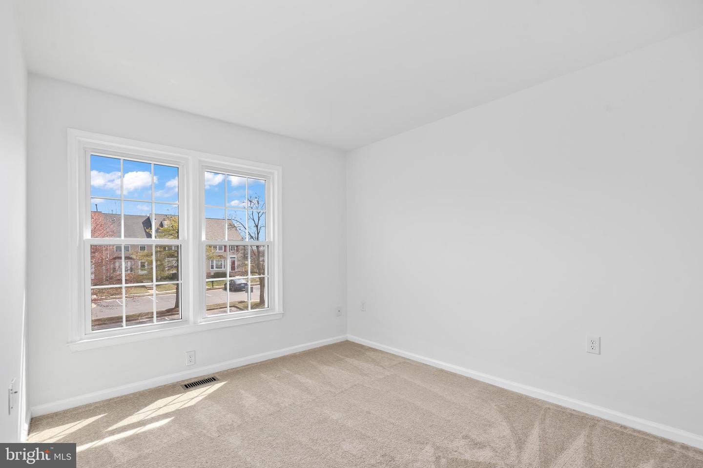 21178 WINDING BROOK SQ, ASHBURN, Virginia 20147, 3 Bedrooms Bedrooms, ,2 BathroomsBathrooms,Residential,For sale,21178 WINDING BROOK SQ,VALO2095336 MLS # VALO2095336