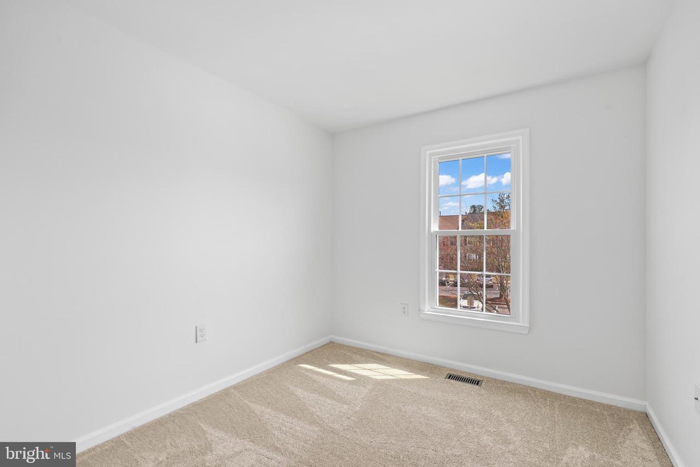 21178 WINDING BROOK SQ, ASHBURN, Virginia 20147, 3 Bedrooms Bedrooms, ,2 BathroomsBathrooms,Residential,For sale,21178 WINDING BROOK SQ,VALO2095336 MLS # VALO2095336