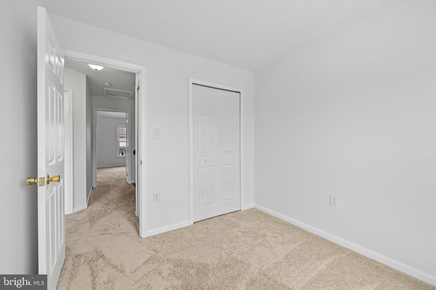 21178 WINDING BROOK SQ, ASHBURN, Virginia 20147, 3 Bedrooms Bedrooms, ,2 BathroomsBathrooms,Residential,For sale,21178 WINDING BROOK SQ,VALO2095336 MLS # VALO2095336
