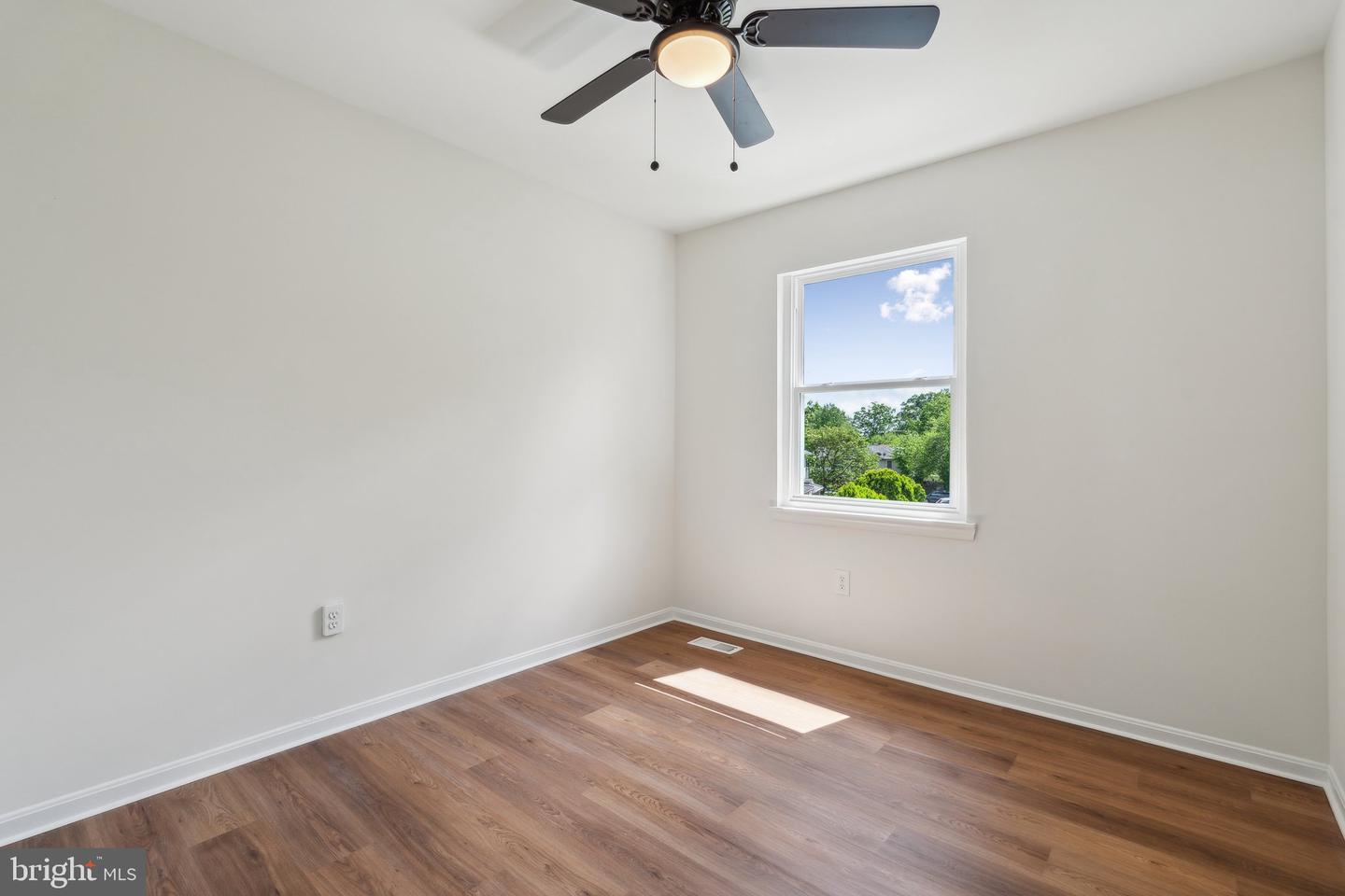 8598 ASHBY CT, MARSHALL, Virginia 20115, 3 Bedrooms Bedrooms, ,2 BathroomsBathrooms,Residential,For sale,8598 ASHBY CT,VAFQ2016442 MLS # VAFQ2016442