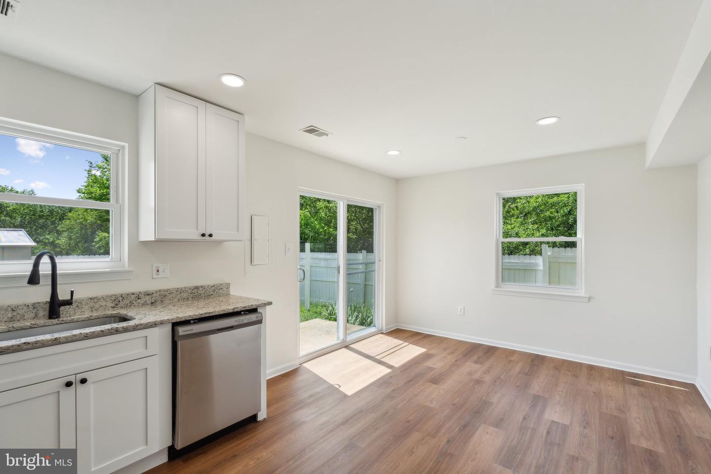 8598 ASHBY CT, MARSHALL, Virginia 20115, 3 Bedrooms Bedrooms, ,2 BathroomsBathrooms,Residential,For sale,8598 ASHBY CT,VAFQ2016442 MLS # VAFQ2016442