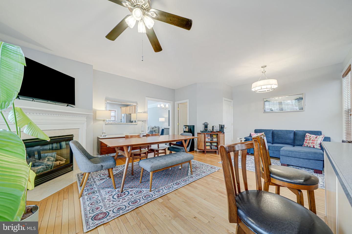 11559 CAVALIER LANDING CT, FAIRFAX, Virginia 22030, 3 Bedrooms Bedrooms, ,3 BathroomsBathrooms,Residential,For sale,11559 CAVALIER LANDING CT,VAFX2237818 MLS # VAFX2237818