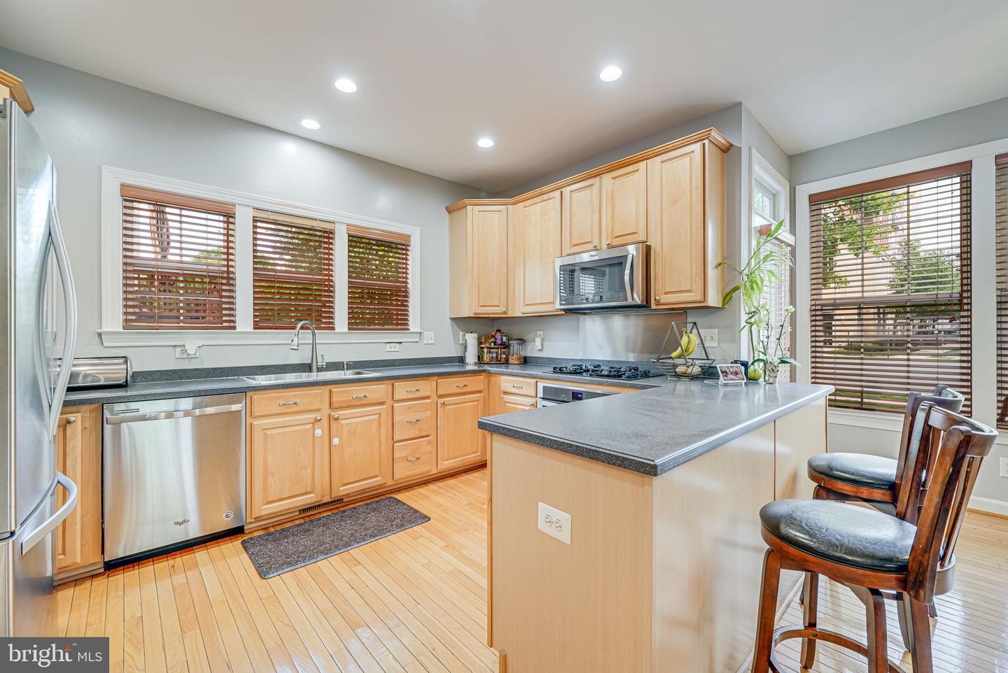 11559 CAVALIER LANDING CT, FAIRFAX, Virginia 22030, 3 Bedrooms Bedrooms, ,3 BathroomsBathrooms,Residential,For sale,11559 CAVALIER LANDING CT,VAFX2237818 MLS # VAFX2237818
