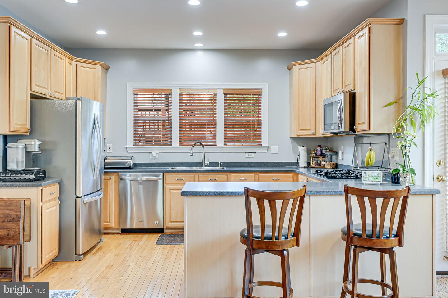 11559 CAVALIER LANDING CT, FAIRFAX, Virginia 22030, 3 Bedrooms Bedrooms, ,3 BathroomsBathrooms,Residential,For sale,11559 CAVALIER LANDING CT,VAFX2237818 MLS # VAFX2237818