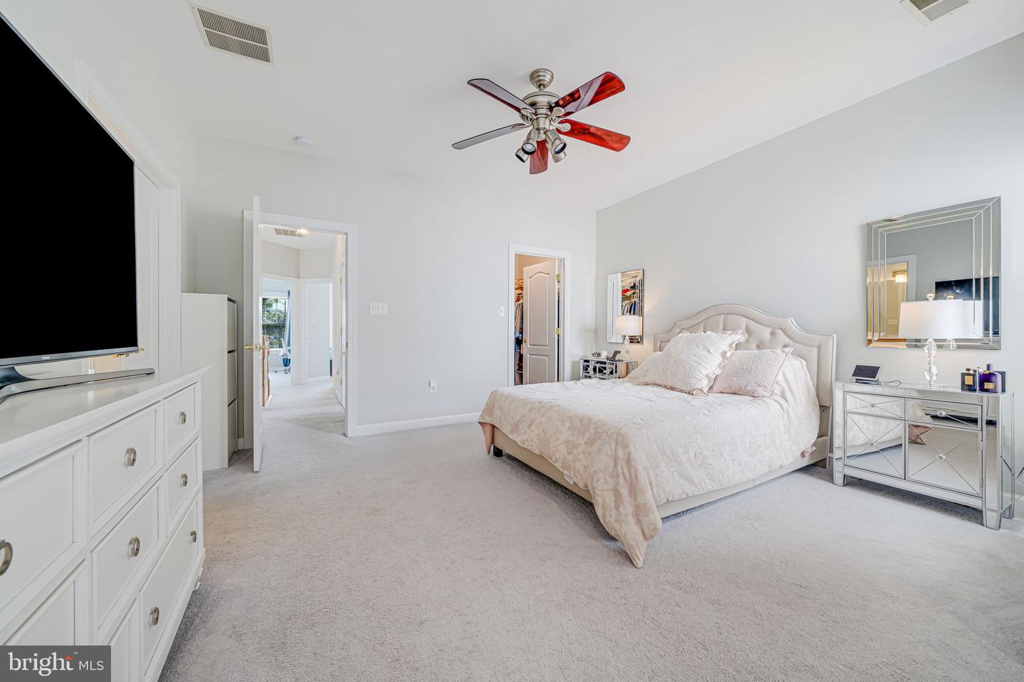 11559 CAVALIER LANDING CT, FAIRFAX, Virginia 22030, 3 Bedrooms Bedrooms, ,3 BathroomsBathrooms,Residential,For sale,11559 CAVALIER LANDING CT,VAFX2237818 MLS # VAFX2237818