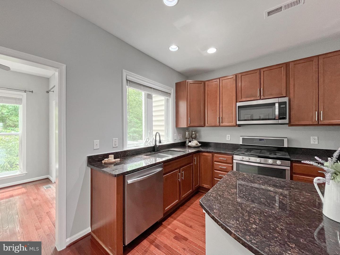 42667 NEW DAWN TER, BRAMBLETON, Virginia 20148, 3 Bedrooms Bedrooms, ,3 BathroomsBathrooms,Residential,For sale,42667 NEW DAWN TER,VALO2095296 MLS # VALO2095296
