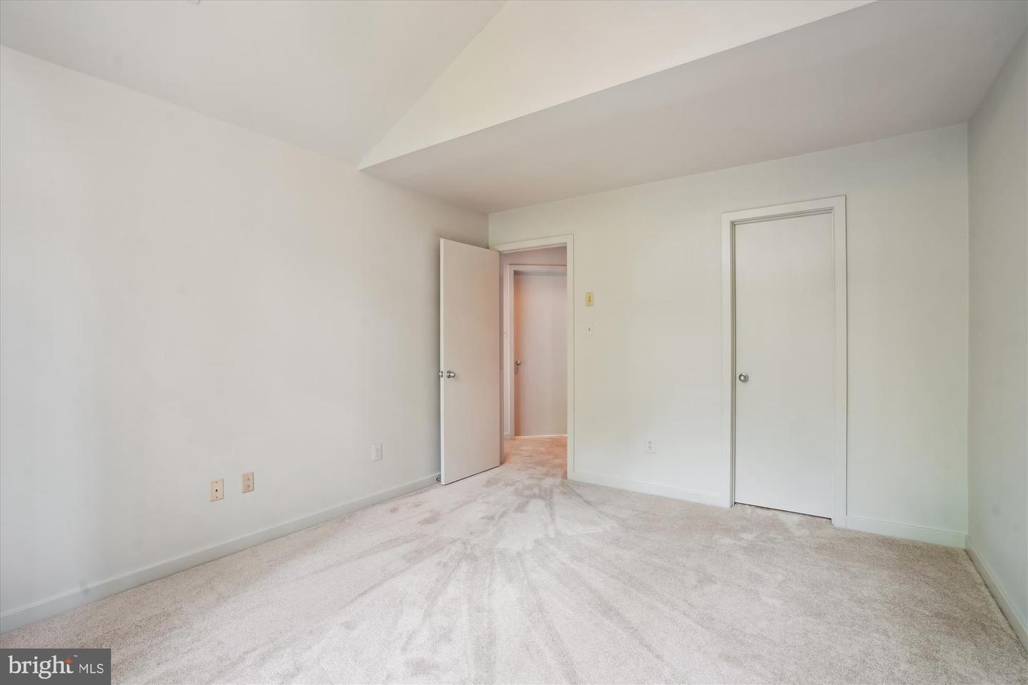1145 WATER POINTE LN, RESTON, Virginia 20194, 4 Bedrooms Bedrooms, ,3 BathroomsBathrooms,Residential,For sale,1145 WATER POINTE LN,VAFX2237952 MLS # VAFX2237952