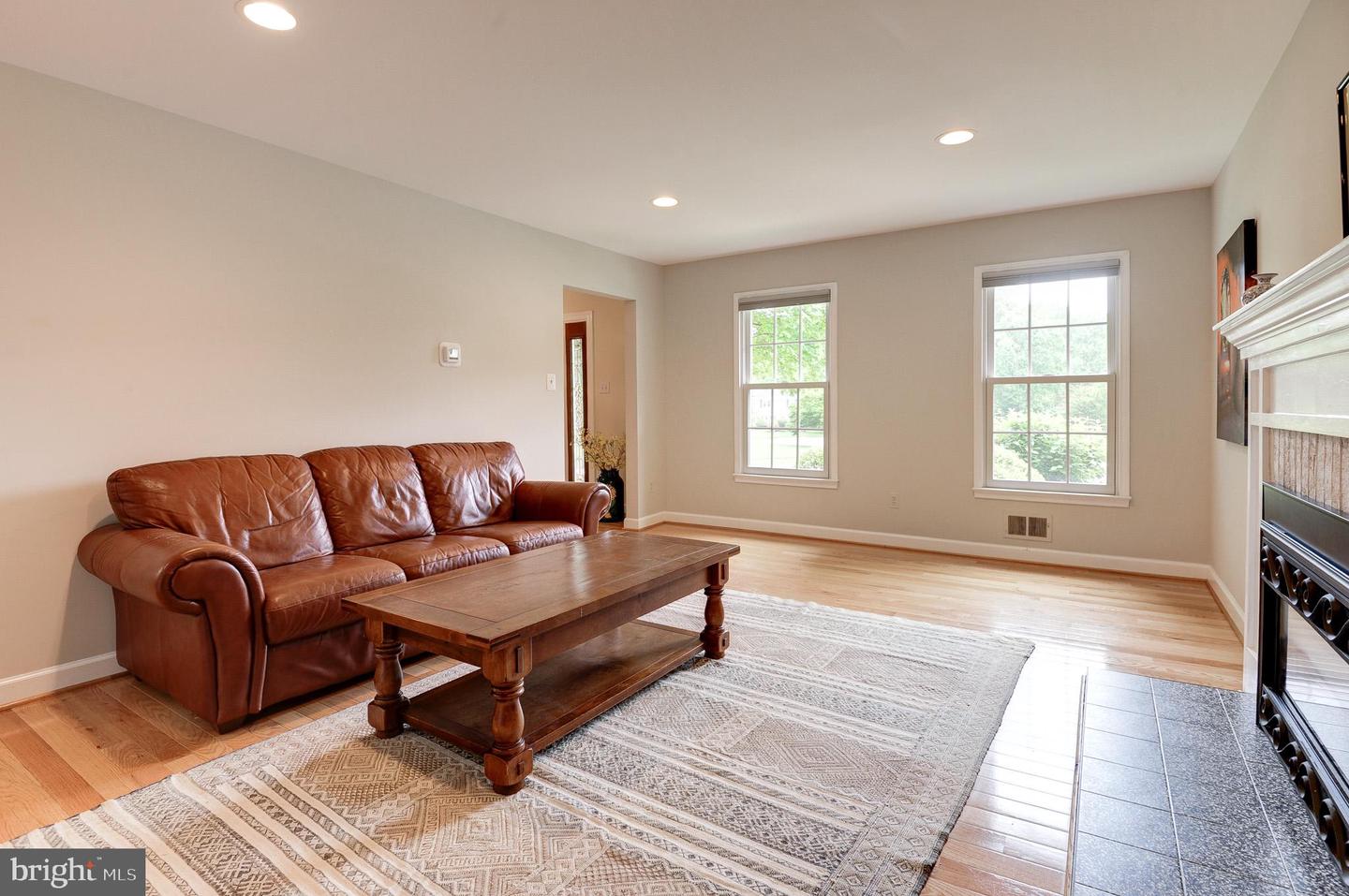 9504 BROOME CT, VIENNA, Virginia 22182, 5 Bedrooms Bedrooms, ,3 BathroomsBathrooms,Residential,For sale,9504 BROOME CT,VAFX2238074 MLS # VAFX2238074