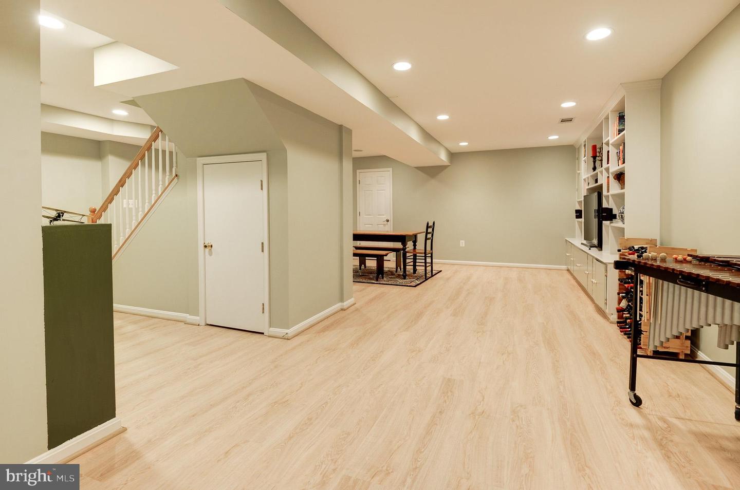 9504 BROOME CT, VIENNA, Virginia 22182, 5 Bedrooms Bedrooms, ,3 BathroomsBathrooms,Residential,For sale,9504 BROOME CT,VAFX2238074 MLS # VAFX2238074