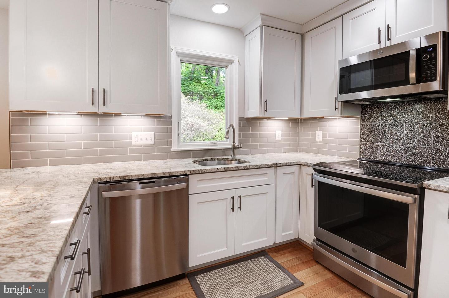 9504 BROOME CT, VIENNA, Virginia 22182, 5 Bedrooms Bedrooms, ,3 BathroomsBathrooms,Residential,For sale,9504 BROOME CT,VAFX2238074 MLS # VAFX2238074