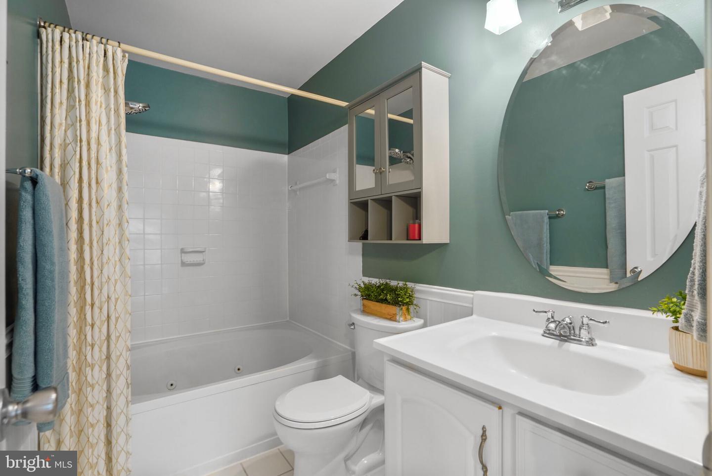 7228 LENSFIELD CT, ALEXANDRIA, Virginia 22315, 3 Bedrooms Bedrooms, ,3 BathroomsBathrooms,Residential,For sale,7228 LENSFIELD CT,VAFX2238076 MLS # VAFX2238076