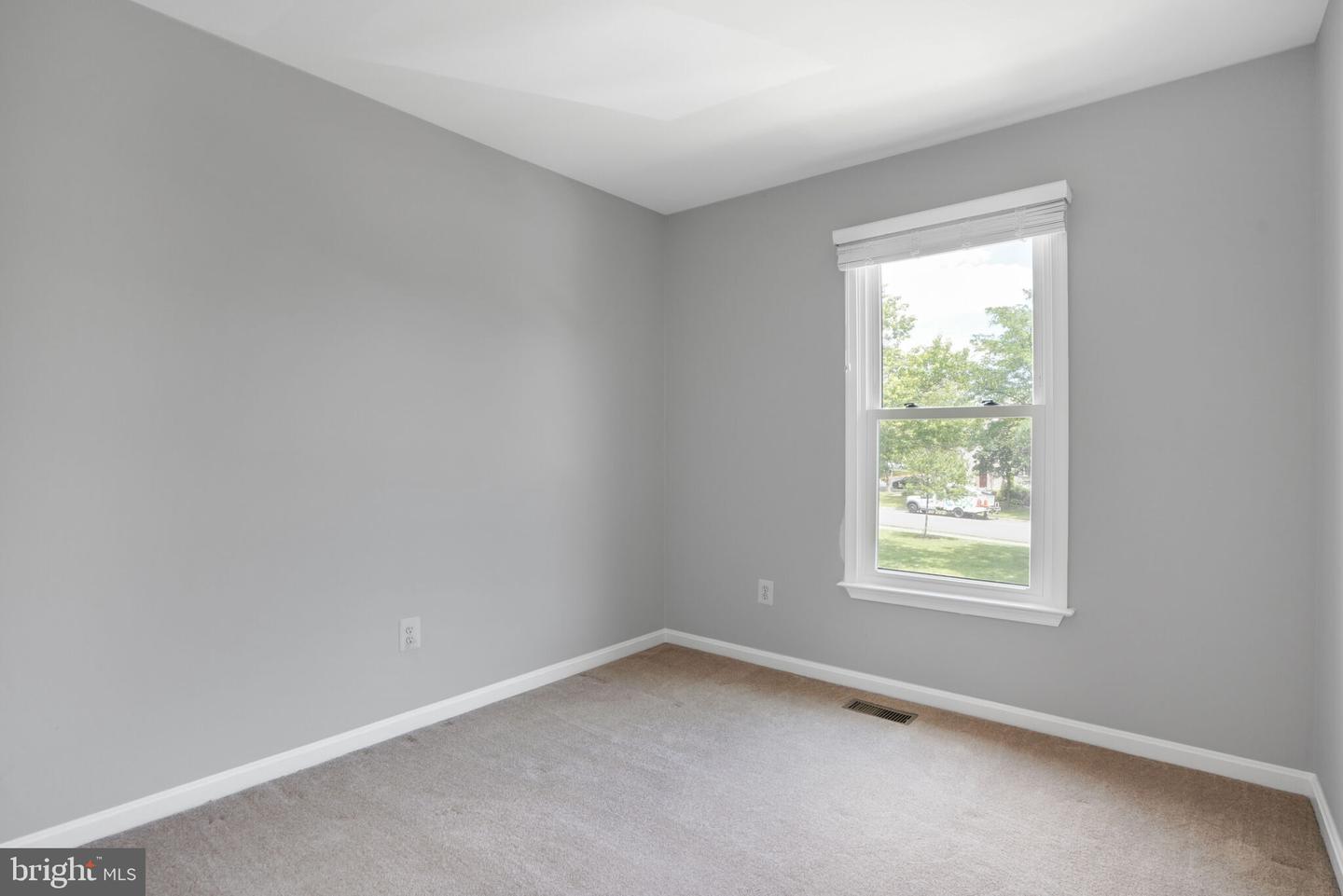 7228 LENSFIELD CT, ALEXANDRIA, Virginia 22315, 3 Bedrooms Bedrooms, ,3 BathroomsBathrooms,Residential,For sale,7228 LENSFIELD CT,VAFX2238076 MLS # VAFX2238076