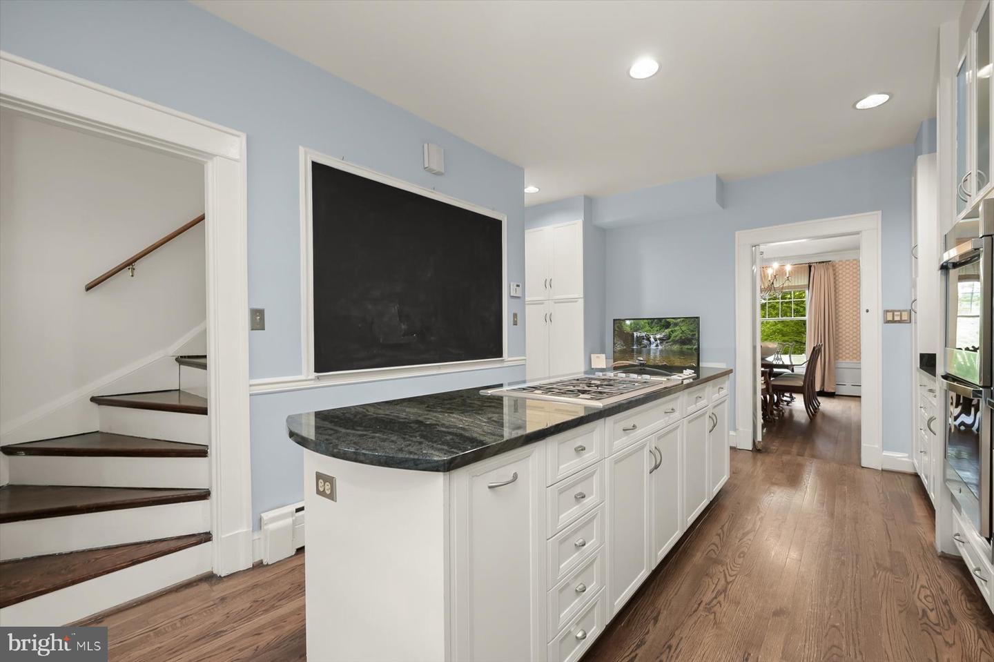 2720 35TH PL NW, WASHINGTON, District Of Columbia 20007, 6 Bedrooms Bedrooms, ,5 BathroomsBathrooms,Residential,For sale,2720 35TH PL NW,DCDC2198656 MLS # DCDC2198656